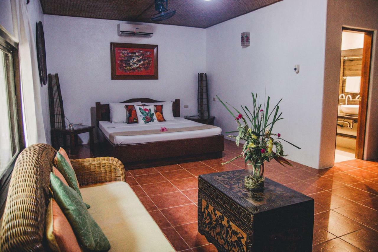 Hibiscus Garden Resort Puerto Princesa Екстер'єр фото